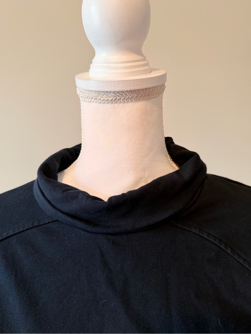 Varley Morrison high funnel neck relaxed fit Sweatshirt women's size small black - Picture 13 of 15